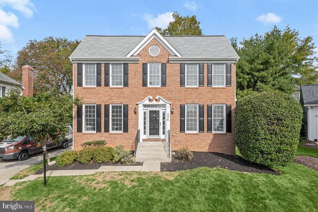 326 Flannery Ln, Silver Spring, MD 20904