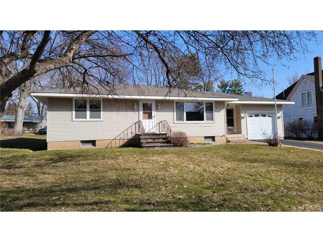 6516 Elm St, North Branch, MN 55056