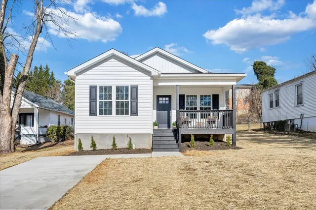 1814 Riverdale Rd SE, Roanoke, VA 24018