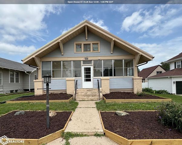315 7th St, Gladbrook, IA 50635