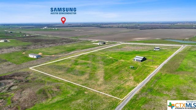668 County Road 451, Coupland, TX 78615