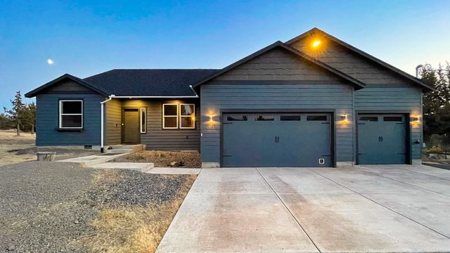 7353 NW Lucas Ln, Prineville, OR 97754