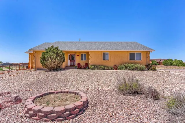1205 N  Picketwire Ln, Pueblo West, CO 81007