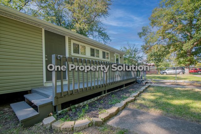 3348 Texas St, Lake Station, IN 46405