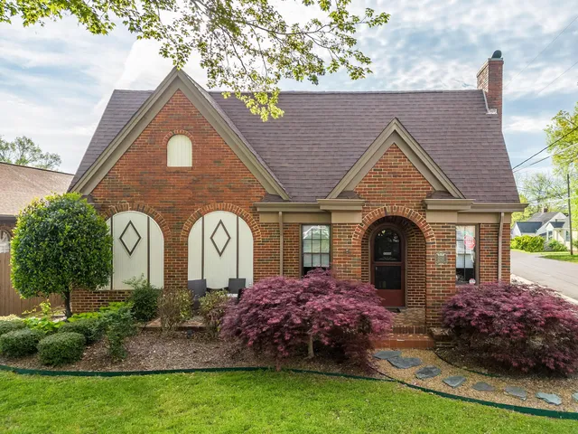 2120 N  Ocoee St, Cleveland, TN 37311