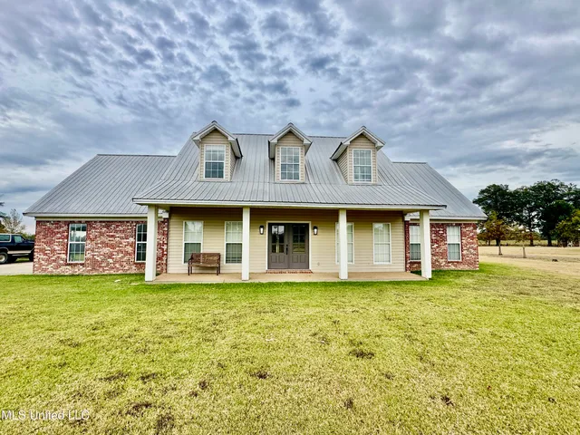 64 Horseshoe Dr, Merigold, MS 38759