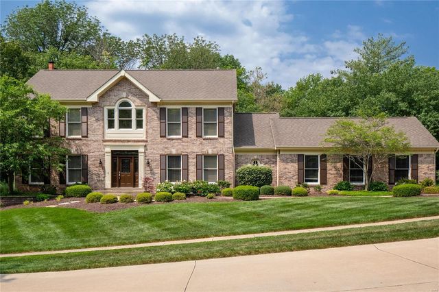 1457 Carriage Crossing Ln, Chesterfield, MO 63005