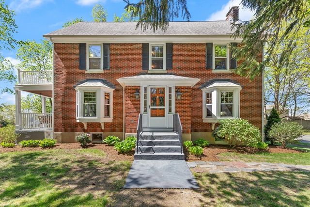 20 Prospect St, Hyde Park, MA 02136