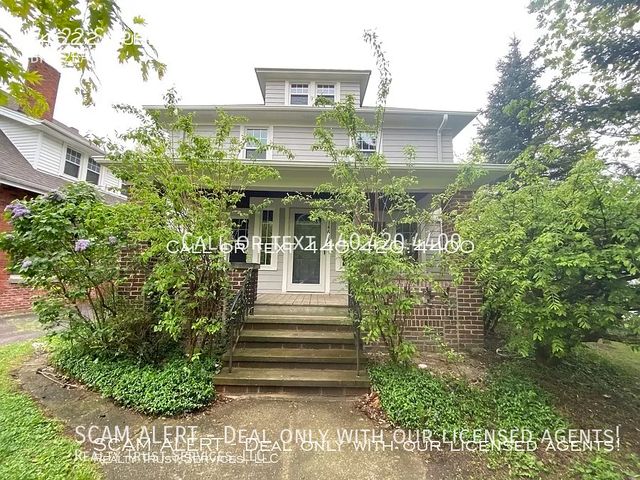 14622 Superior Rd, Cleveland Heights, OH 44118