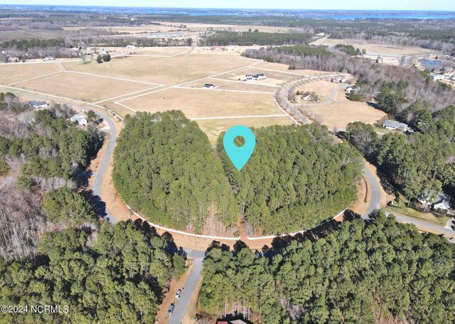 7 Pasquotank Boulevard, Hertford, NC 27944
