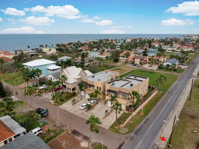 200 W  Mesquite St   #3, South Padre Island, TX 78597