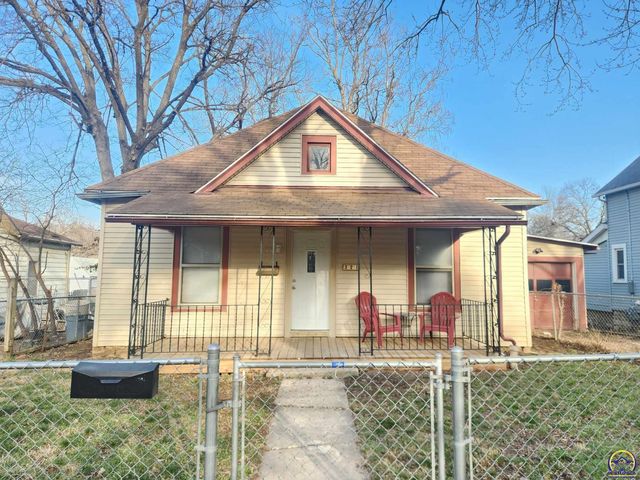 324 SW Jewell Ave, Topeka, KS 66606