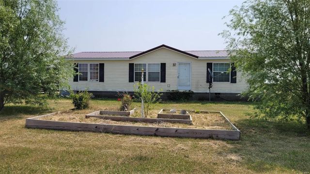 1686 Country Ter, Auxvasse, MO 65231