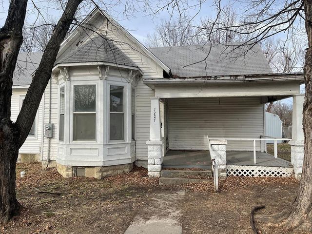 1227 Clay St, Chillicothe, MO 64601