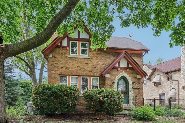 4320 West Martin DRIVE, Milwaukee, WI 53208