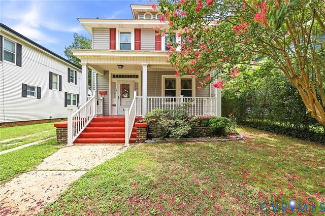 237 Lee Ave, Colonial Heights, VA 23834