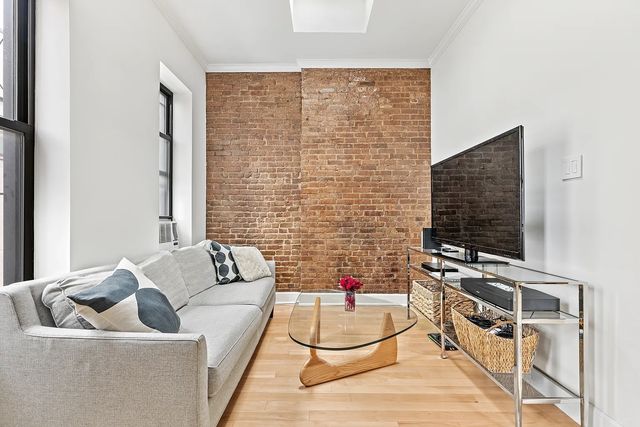 403 E  90th St #5R, New York, NY 10128