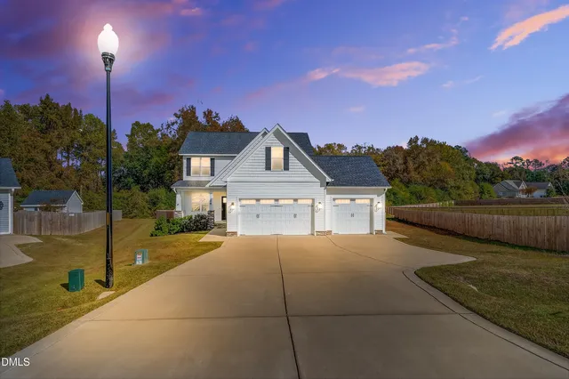 208 Mitchell Manor Dr, Angier, NC 27501