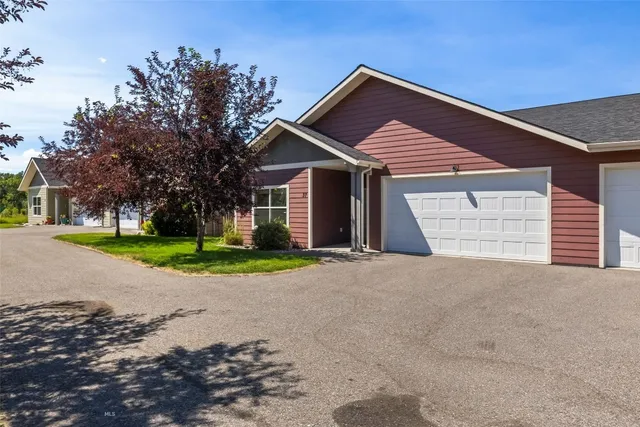 37 Voyager Ln, Bozeman, MT 59718