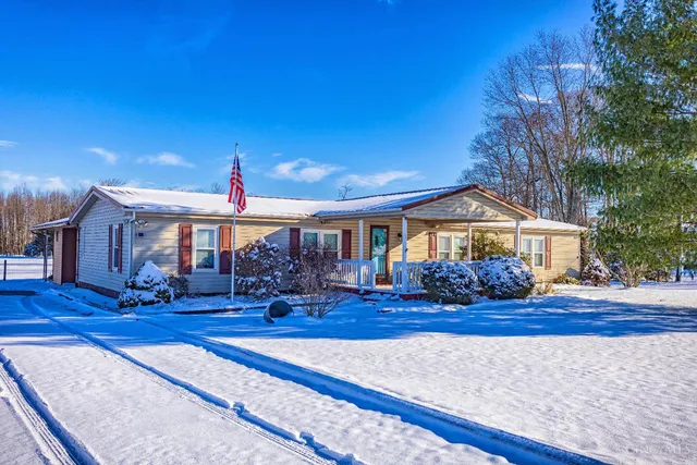 424 Mount Zion Rd, Seaman, OH 45679