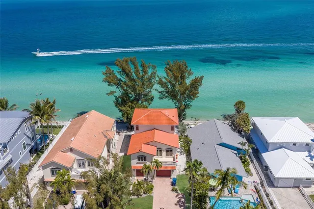 889 N  Shore Dr, Anna Maria, FL 34216
