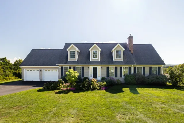 35 Peach Orchard Lane, Bantam, CT 06750