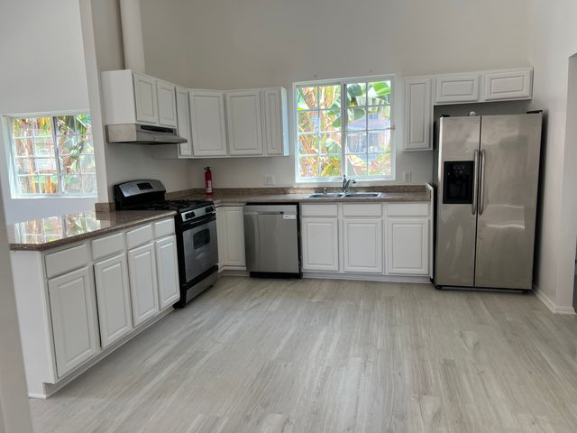 2704 Council St, Los Angeles, CA 90026