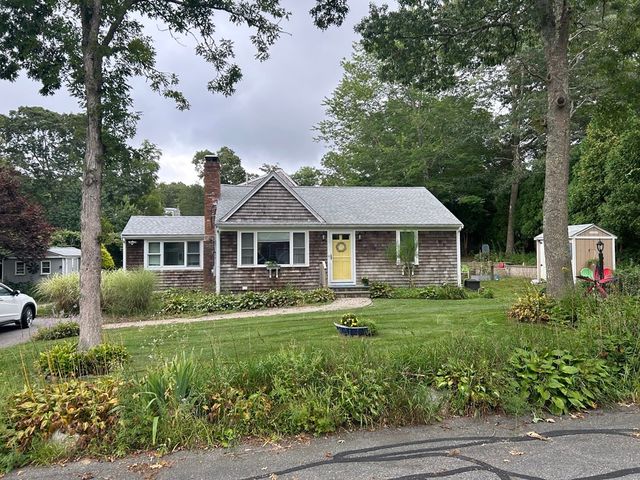 24 Tabor Rd, Forestdale, MA 02644