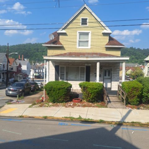 819 Washington Ave, Charleroi, PA 15022