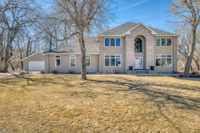 126 49th Ave E, West Fargo, ND 58078