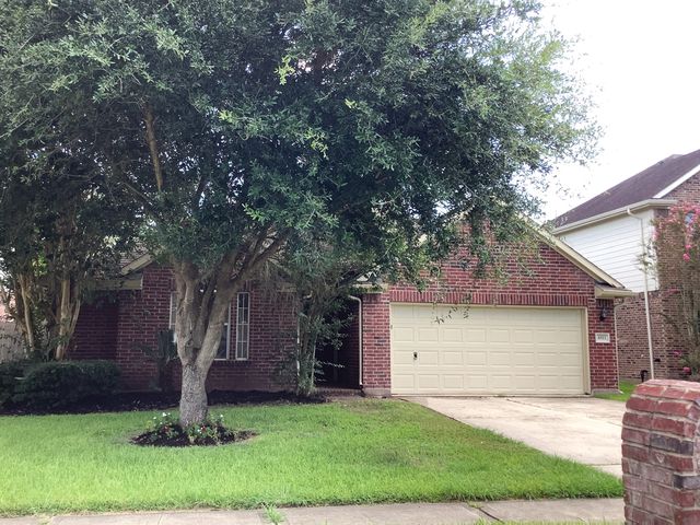 4811 Chase Stone Dr, Bacliff, TX 77518