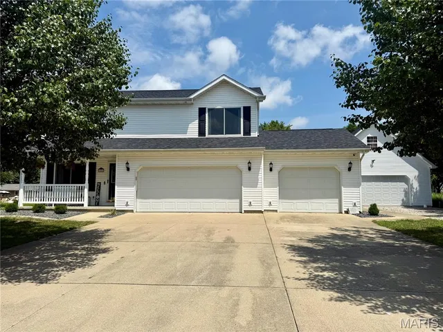 502 E  Ash St, Okawville, IL 62271