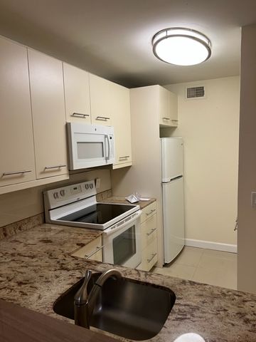10733 Cleary Blvd #112, Fort Lauderdale, FL 33324