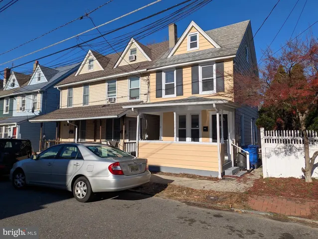 23 W  Monroe St, Mount Holly, NJ 08060
