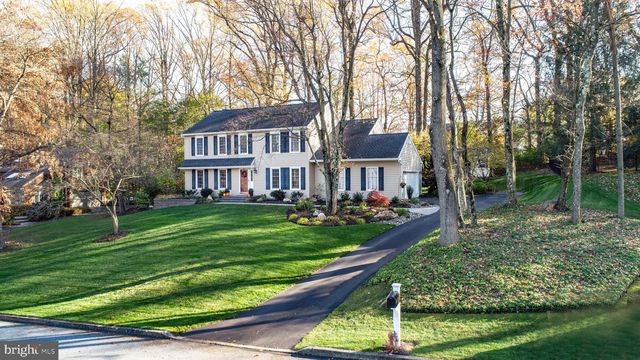 105 Hickory Dr, Downingtown, PA 19335