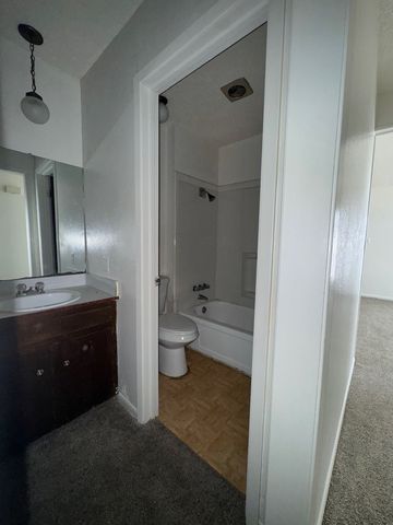 108 S  34th St #B, Gatesville, TX 76528