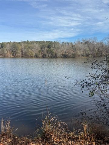 1281 Riveroak Rd, Inman, SC 29349