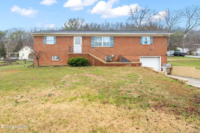 6609 Langston Dr, Knoxville, TN 37918
