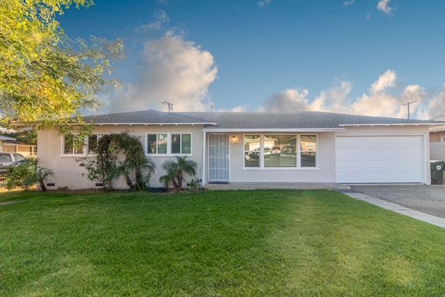 3985 Stanton St, Riverside, CA 92509