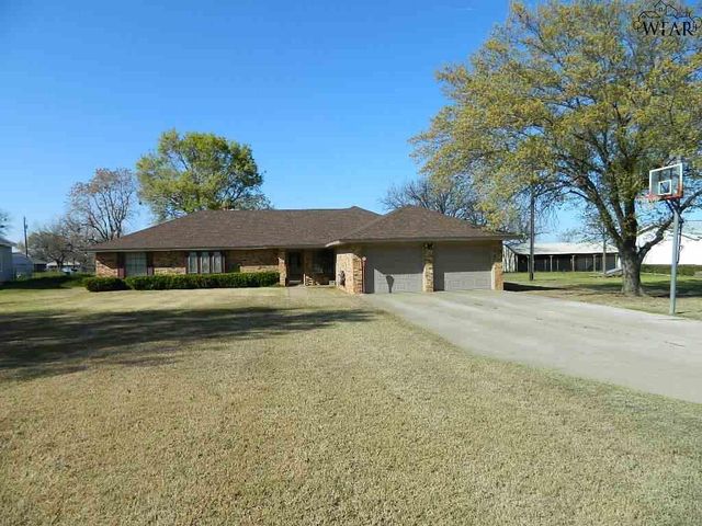 147 Mulberry Ln, Byers, TX 76357