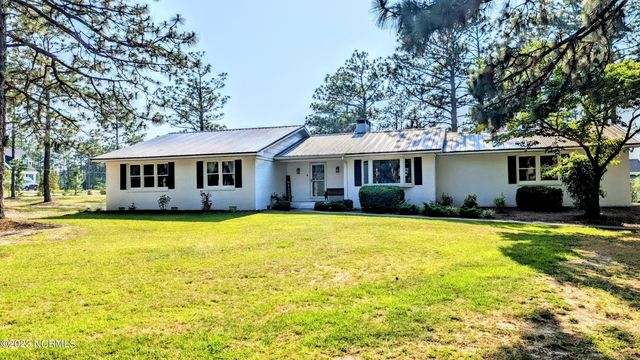 140 S Knoll Road, Southern Pines, NC 28387