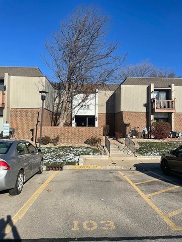 420 74th St   #202, Downers Grove, IL 60516