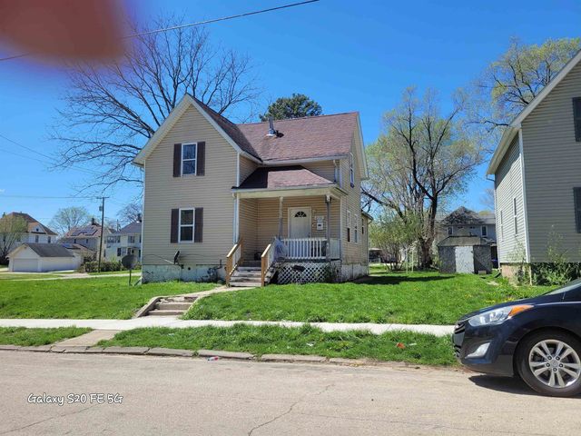 210 Irving Ave, Rockford, IL 61101