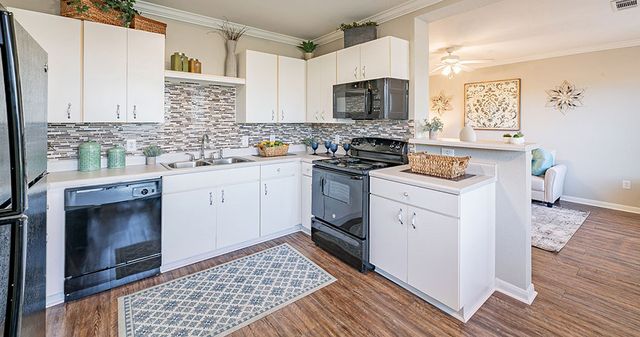 4800 Allendale Rd #732, Houston, TX 77017