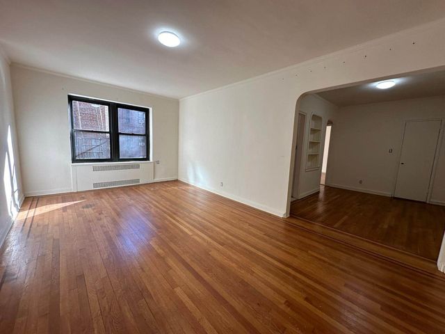 67-40 Yellowstone Blvd #6M, Queens, NY 11375