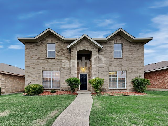 724 Horseshoe Ct, Desoto, TX 75115
