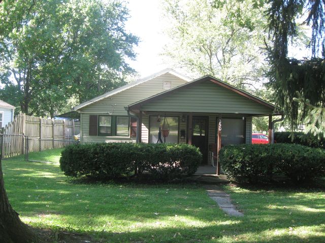 230 S  25th Ave, Beech Grove, IN 46107