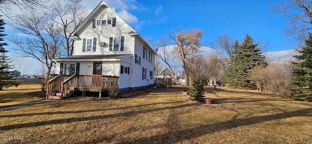 304 3rd St S, Brandt, SD 57218