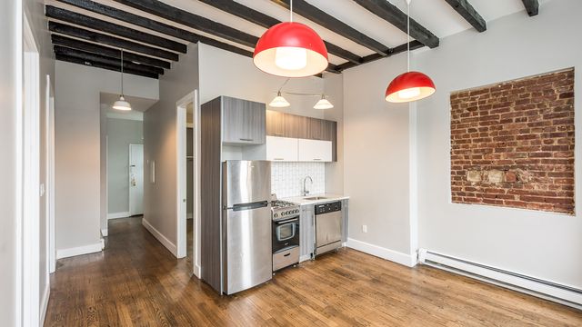 1350 Putnam Ave #2B, Brooklyn, NY 11221
