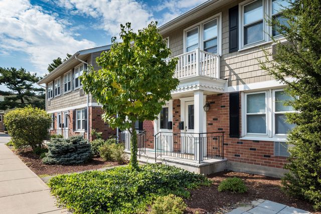 88 Brandywyne Dr #11142, Boston, MA 02128